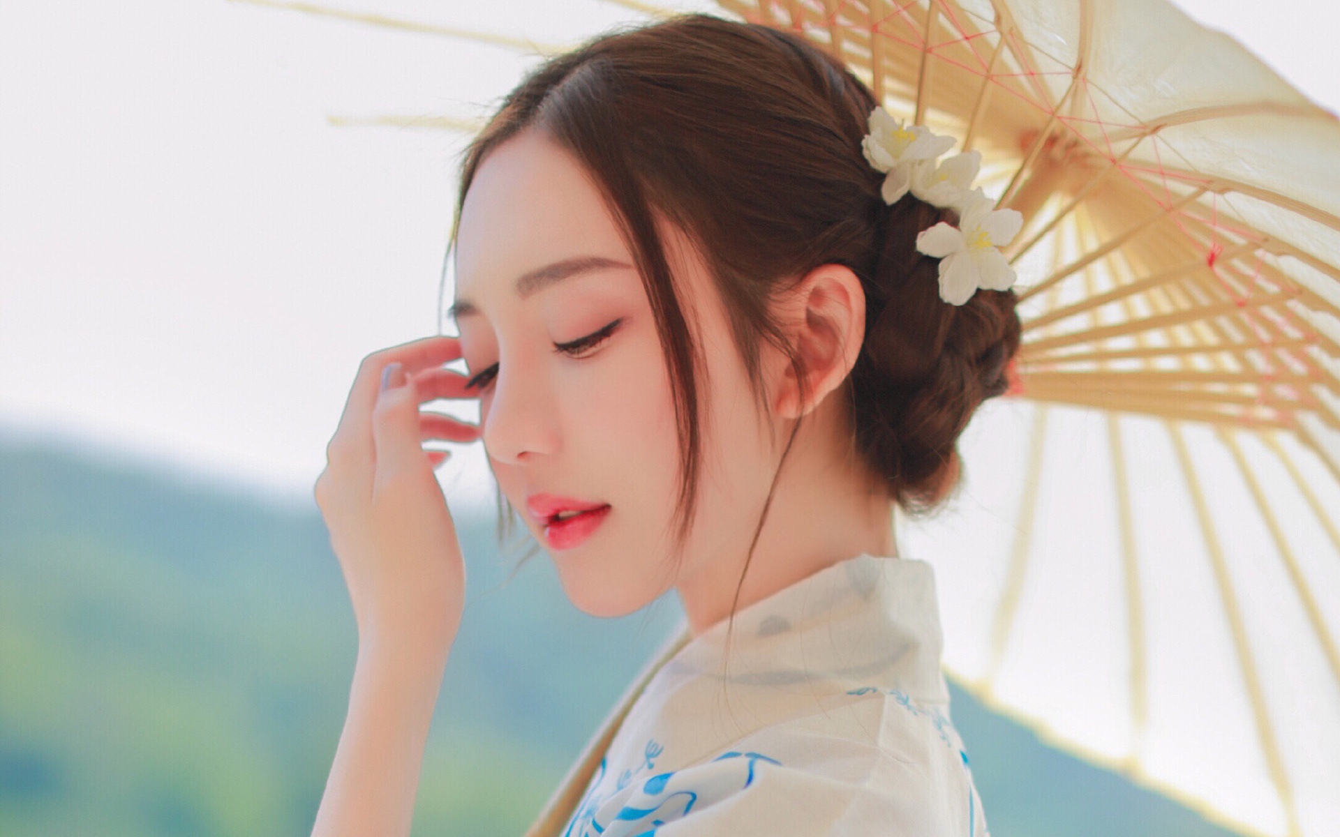 穿上和服提升美丽指数的美少女