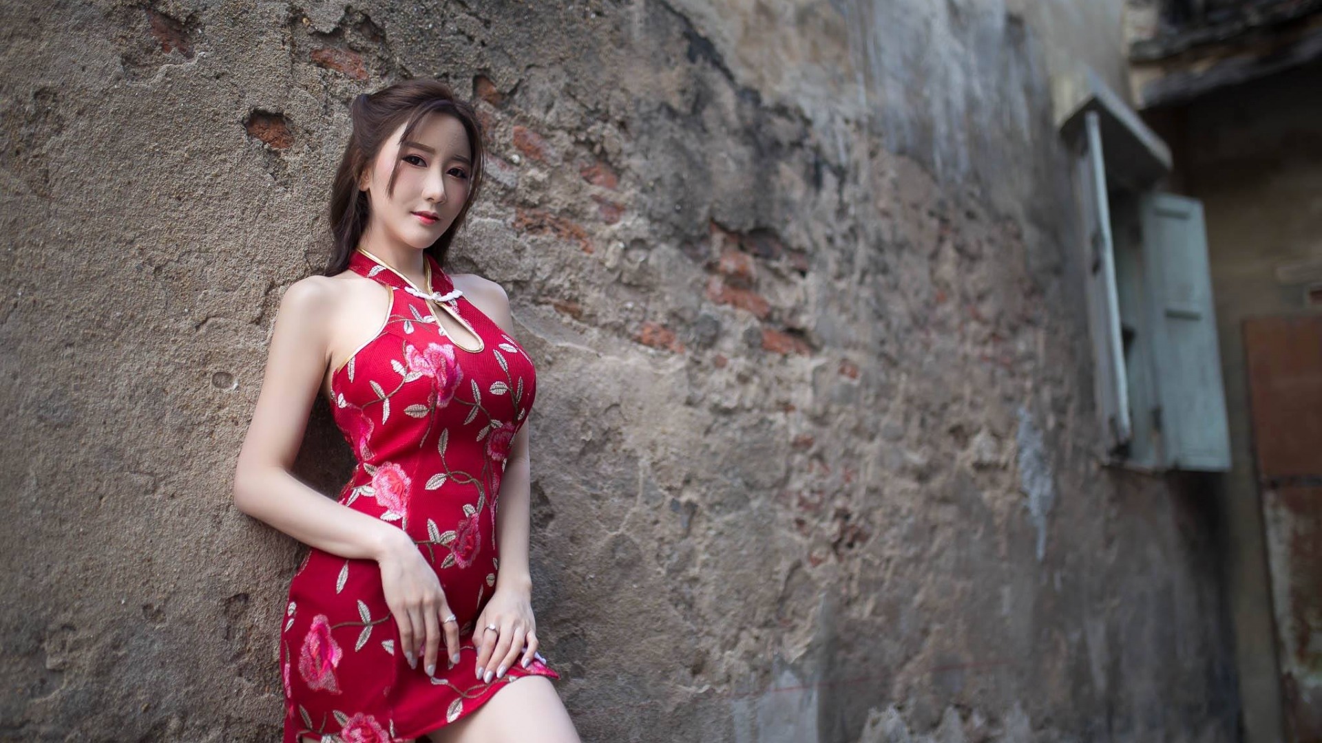 丰满上围的美女