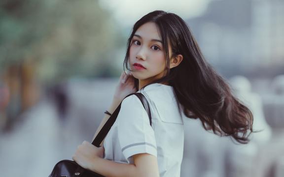 甜美性感可爱的制服少女