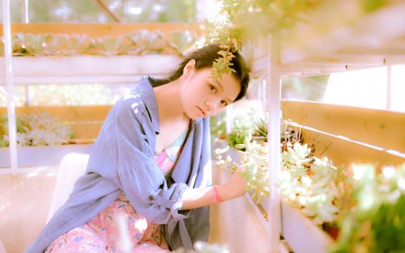 年华烟然淡抹离伤