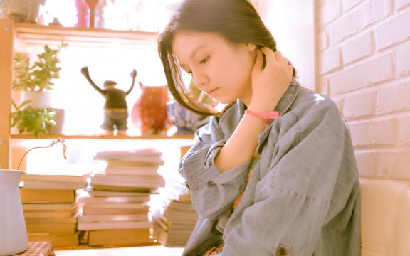年华烟然淡抹离伤