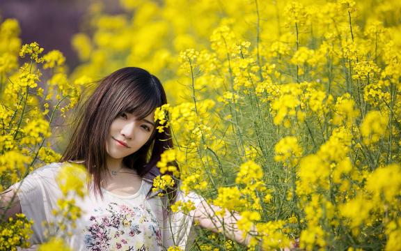 美人如花,画中美人,迟迟小仙女变身古风豆蔻年华的少女