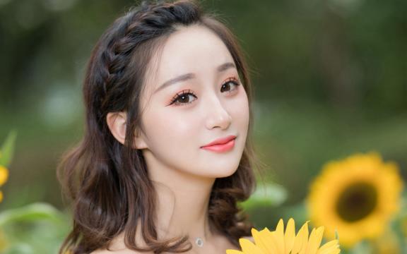 美人如花,画中美人,迟迟小仙女变身古风豆蔻年华的少女