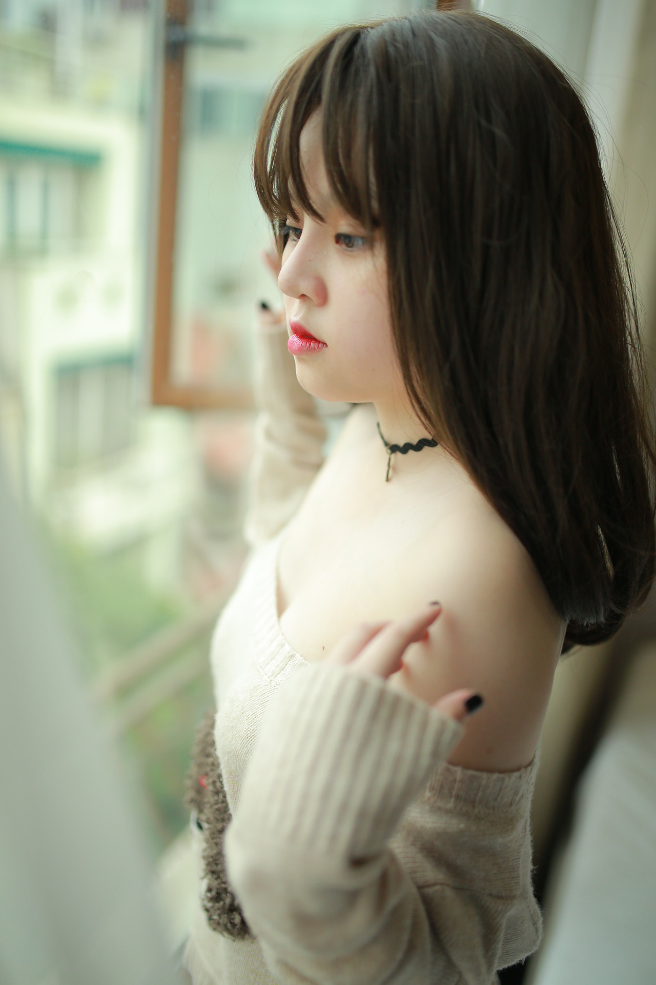 亚洲美女室内侧身写真