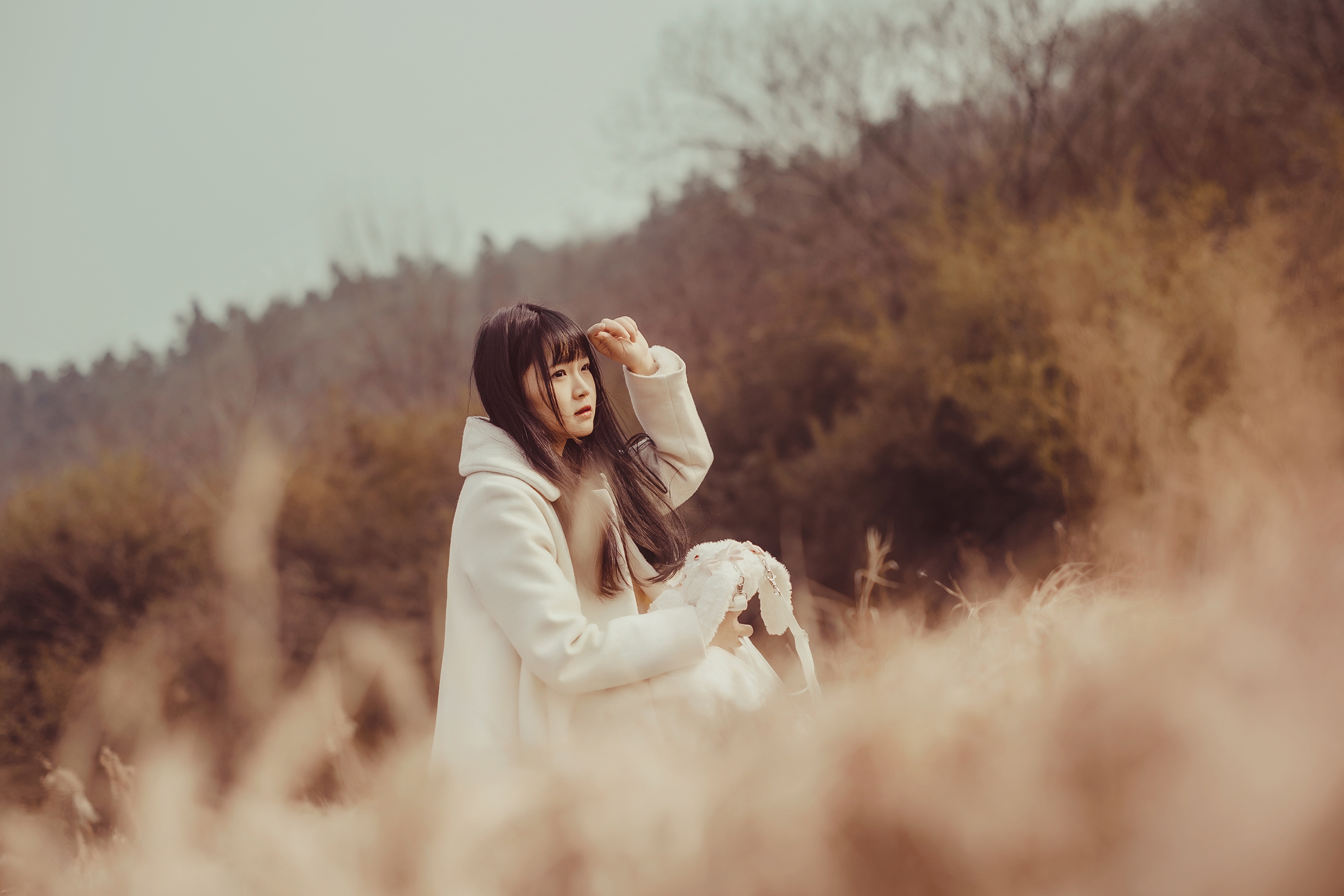 清纯美女可爱兔包秋季写真
