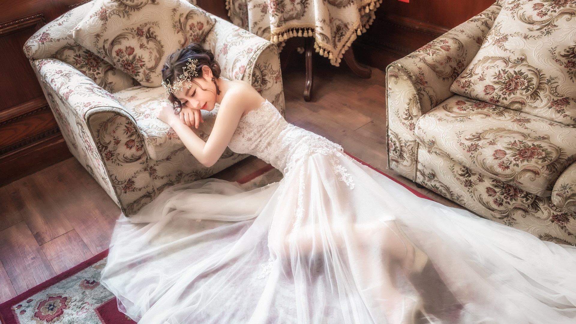清纯养眼美女妩媚耀眼写真