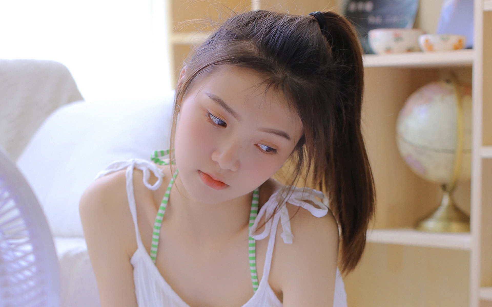 甜美可爱的萌妹子私房写真