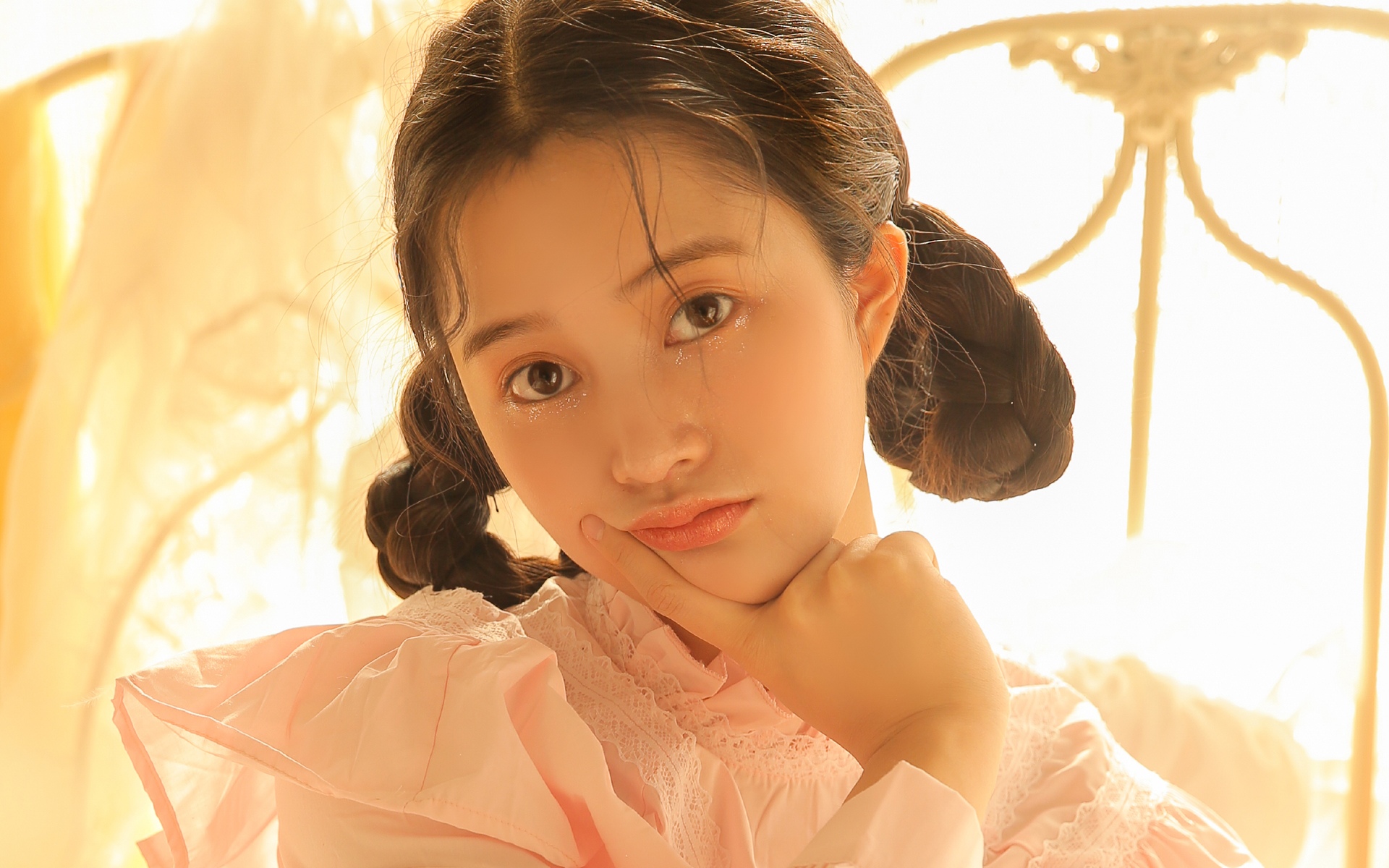 俏丽的清纯美女私房写真