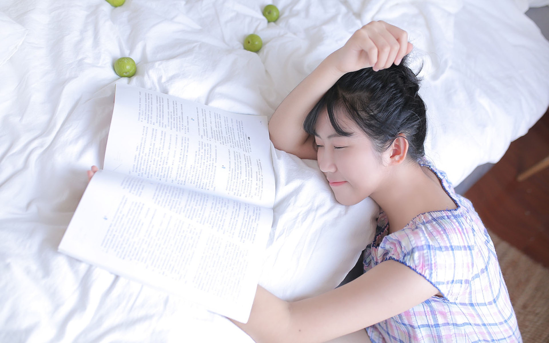 清纯气质美女私房写真