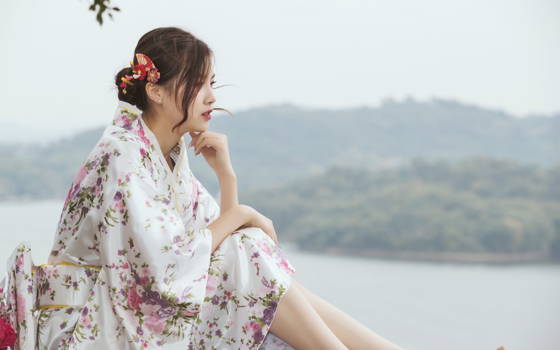 明媚动人的和服美女