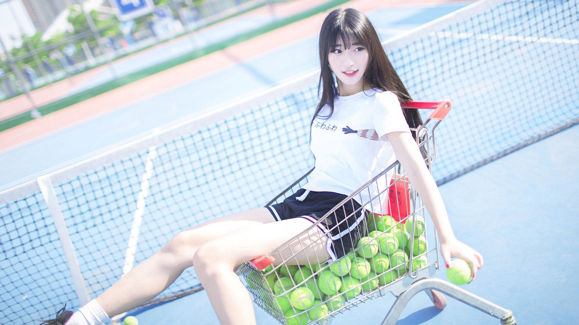 青春运行美女生活照