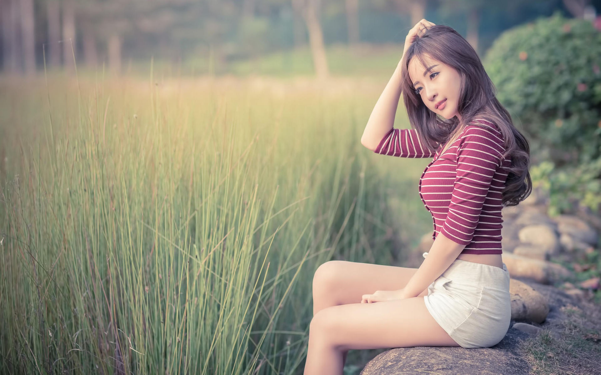 如花似玉美女知性气质写真