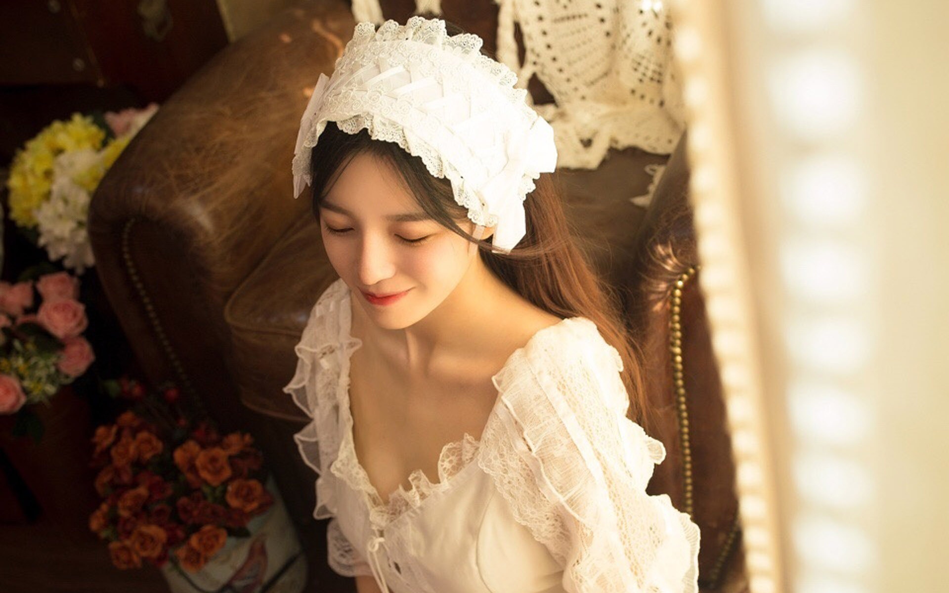 高颜值美女复古蕾丝裙私房写真