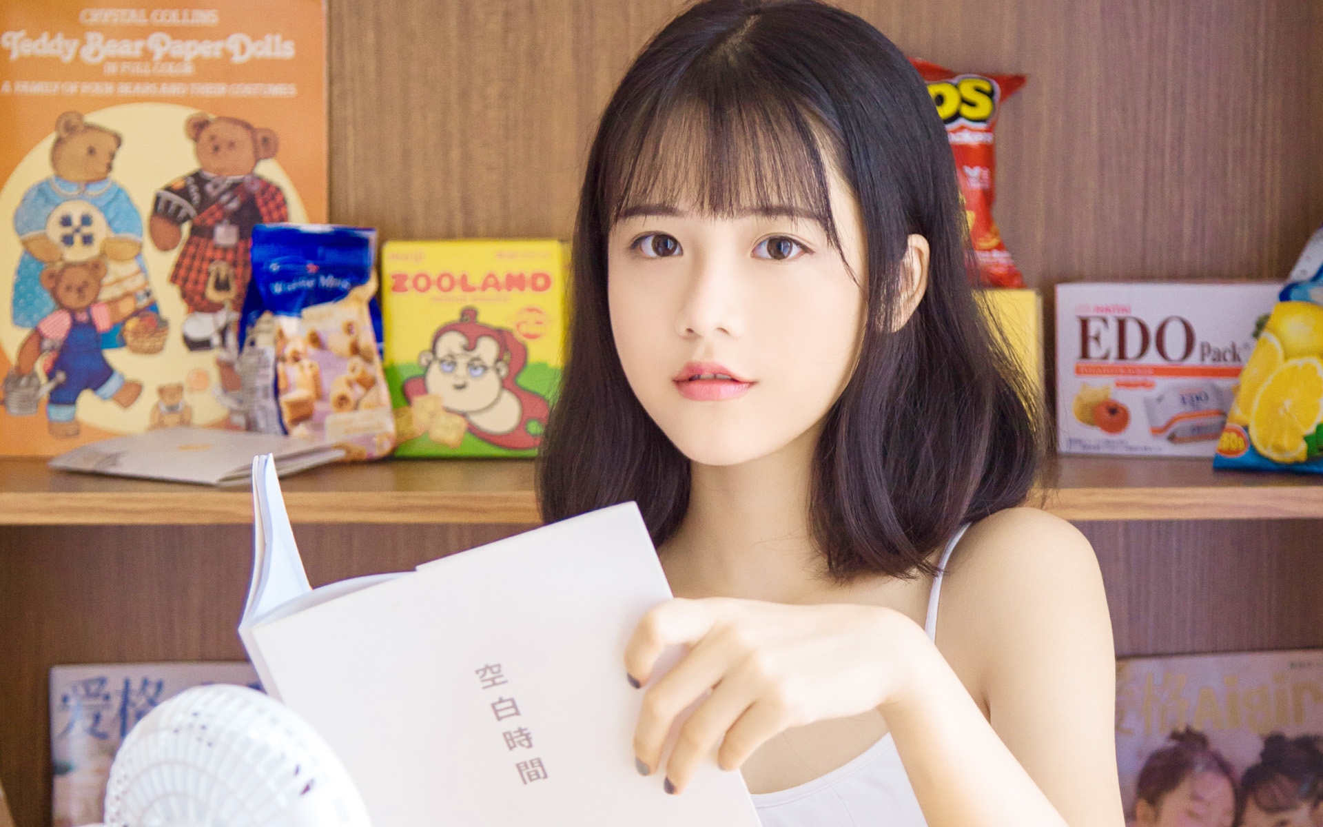 清纯吊带美女唯美写真