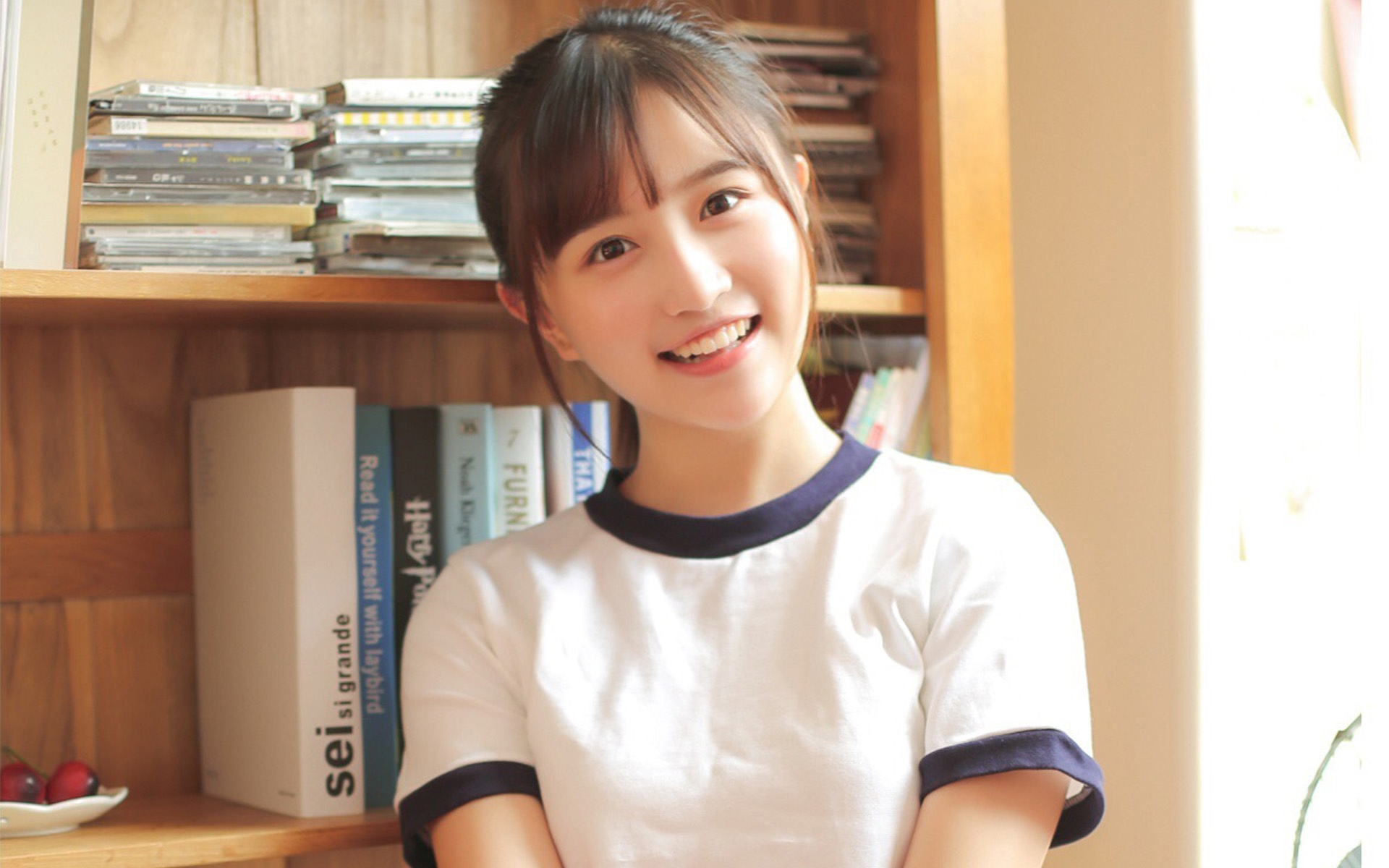 清纯可人水嫩少女唯美写真
