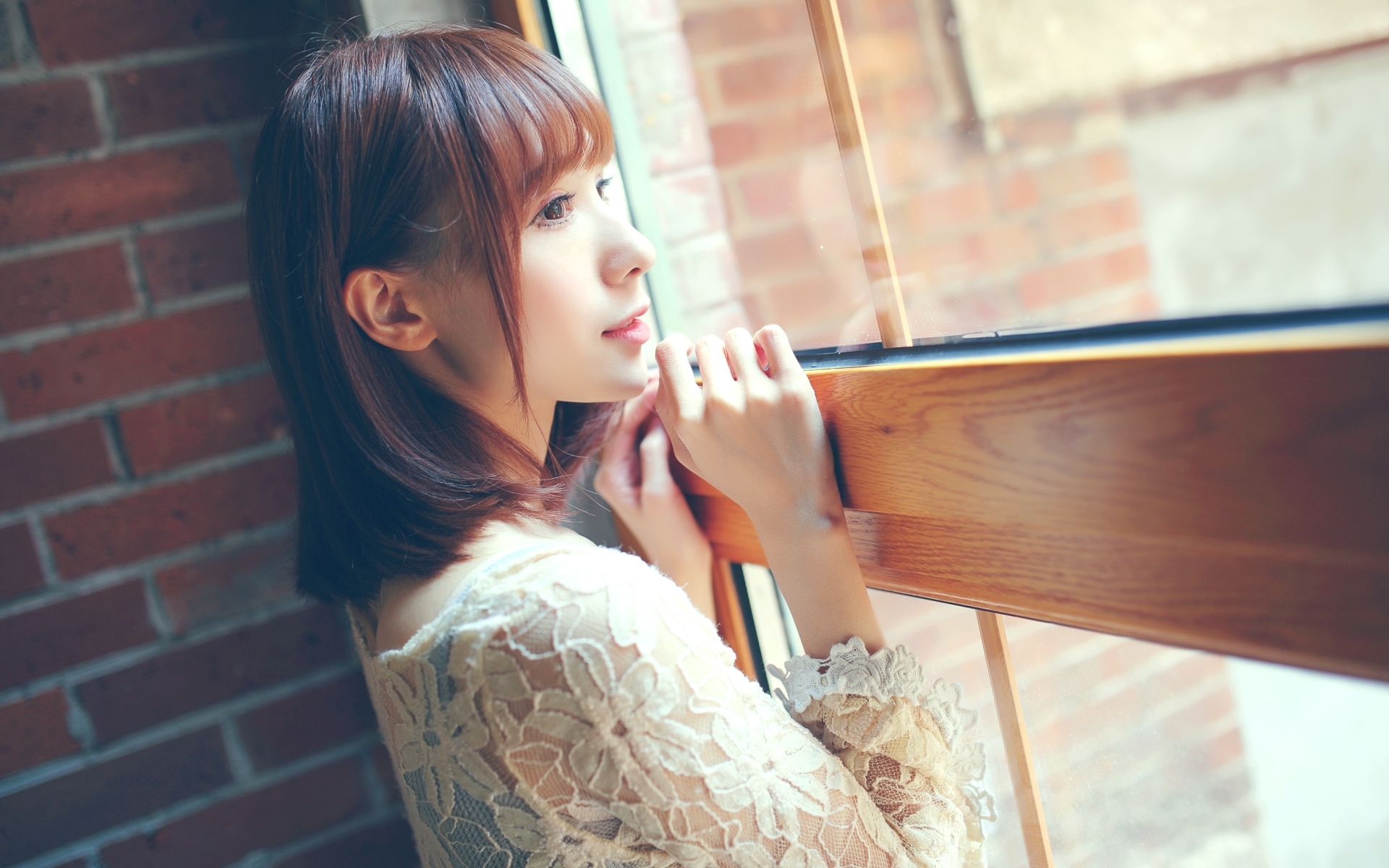 咖啡馆里的妹子