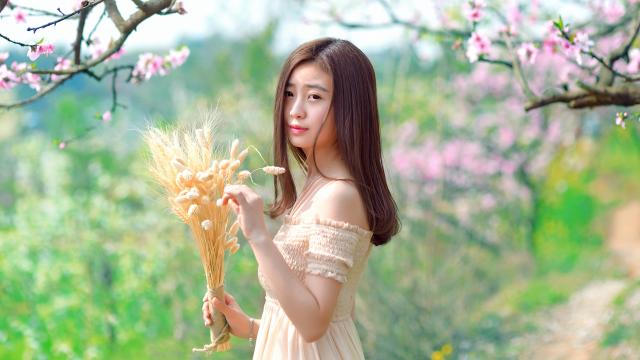 清纯可爱的小姑娘户外气质写真