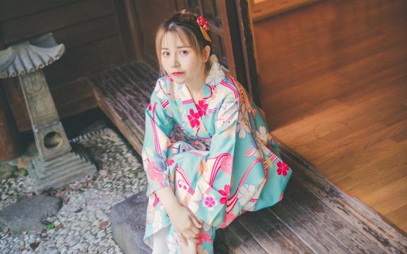 和服少女有着特别的美