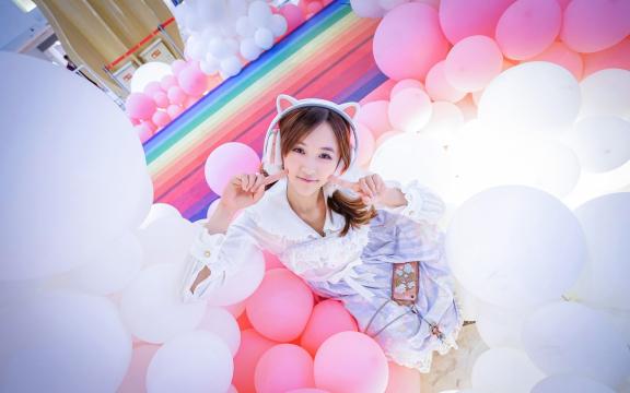 甜美可爱的极品少女