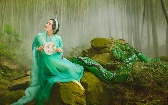 唯美青蛇梦幻摄影写真