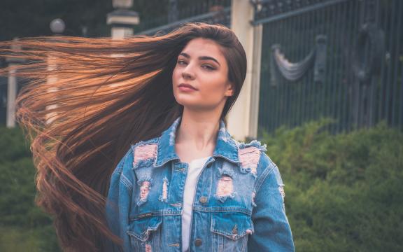如花似玉的青春美少女