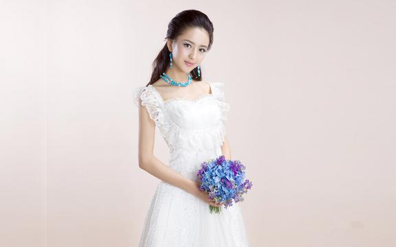 古典美女佟丽娅