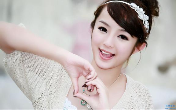 甜美公主黄诗思