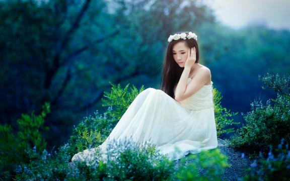 森女系气质女生唯美婚纱图片