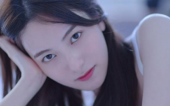优雅女人的美是挡不住的