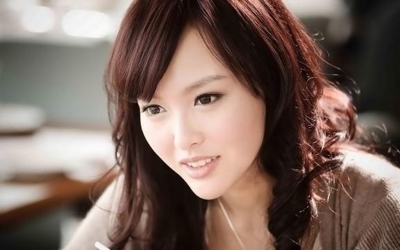 魅力女星唐嫣
