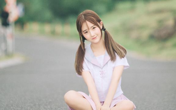 校花美女清纯可爱迷人写真