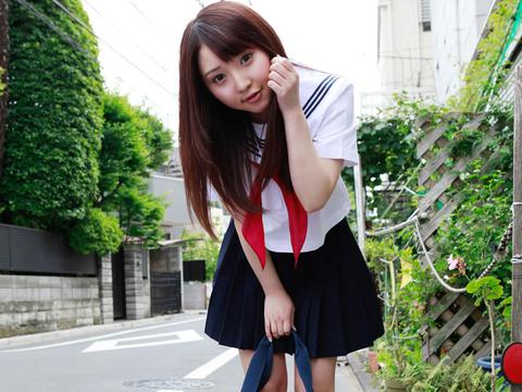街拍清纯女生