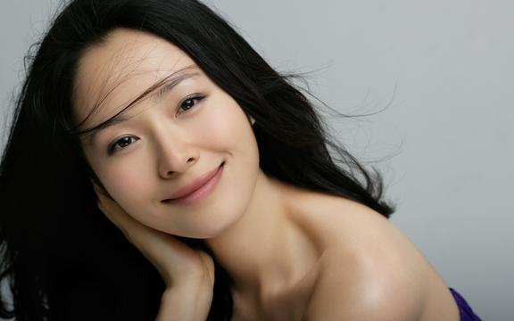北影美女校花江一燕