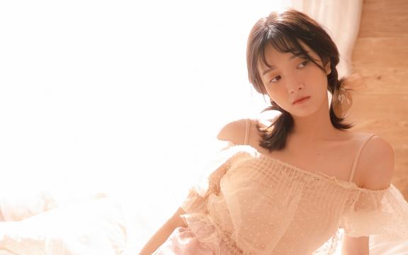 貌美如花的美女私房写真
