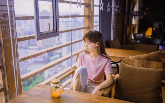 日系小清新女生粉嫩写真