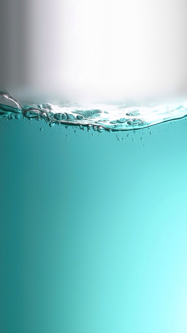 蓝绿色水位