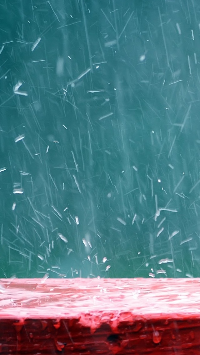 泼雨
