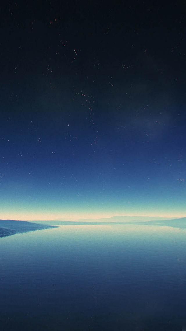 夜空星星在湖