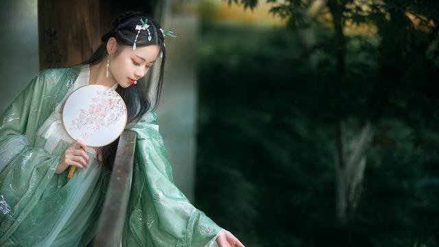 青衣古装美女气质迷人写真