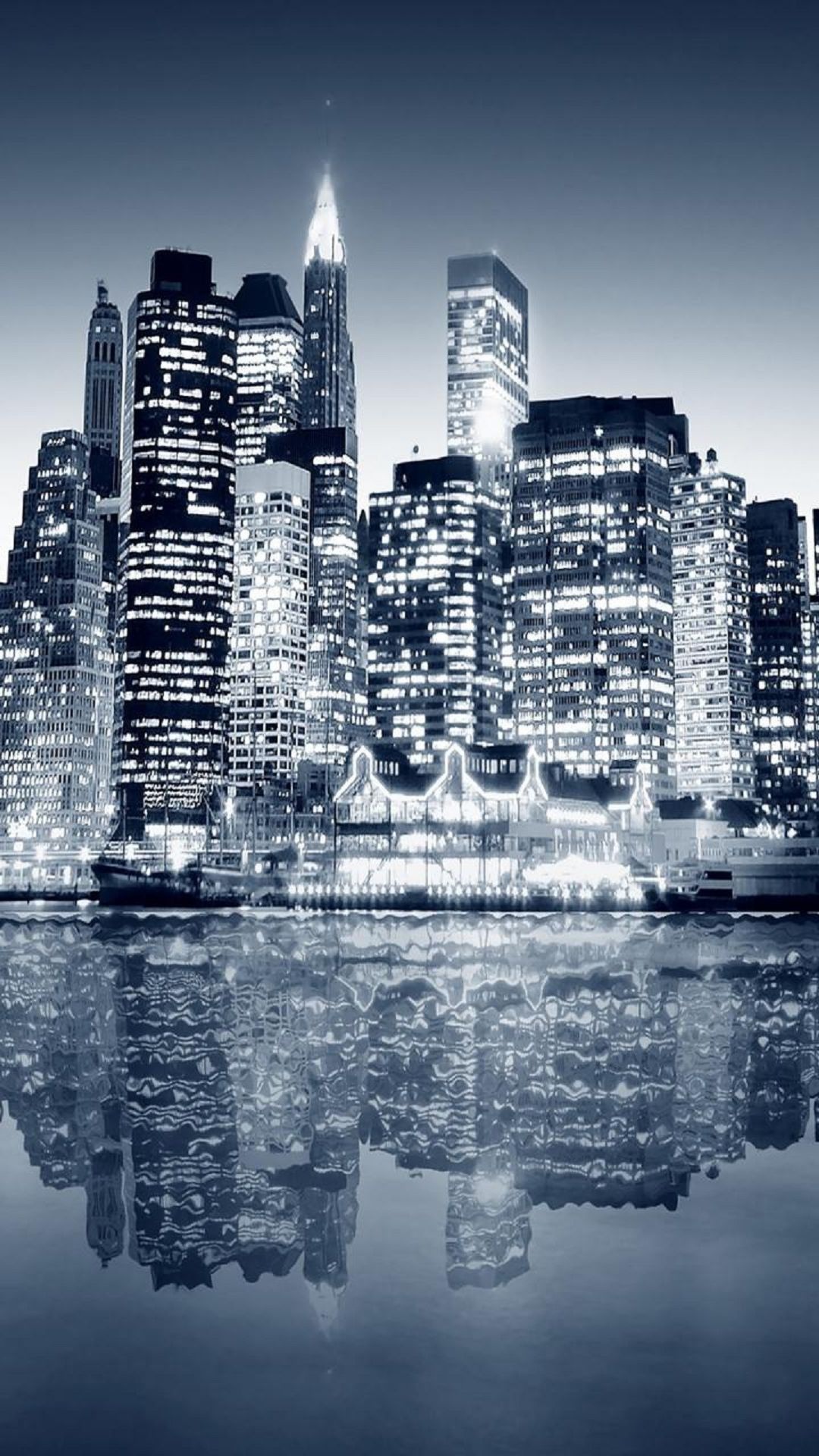 城市蓝光夜景