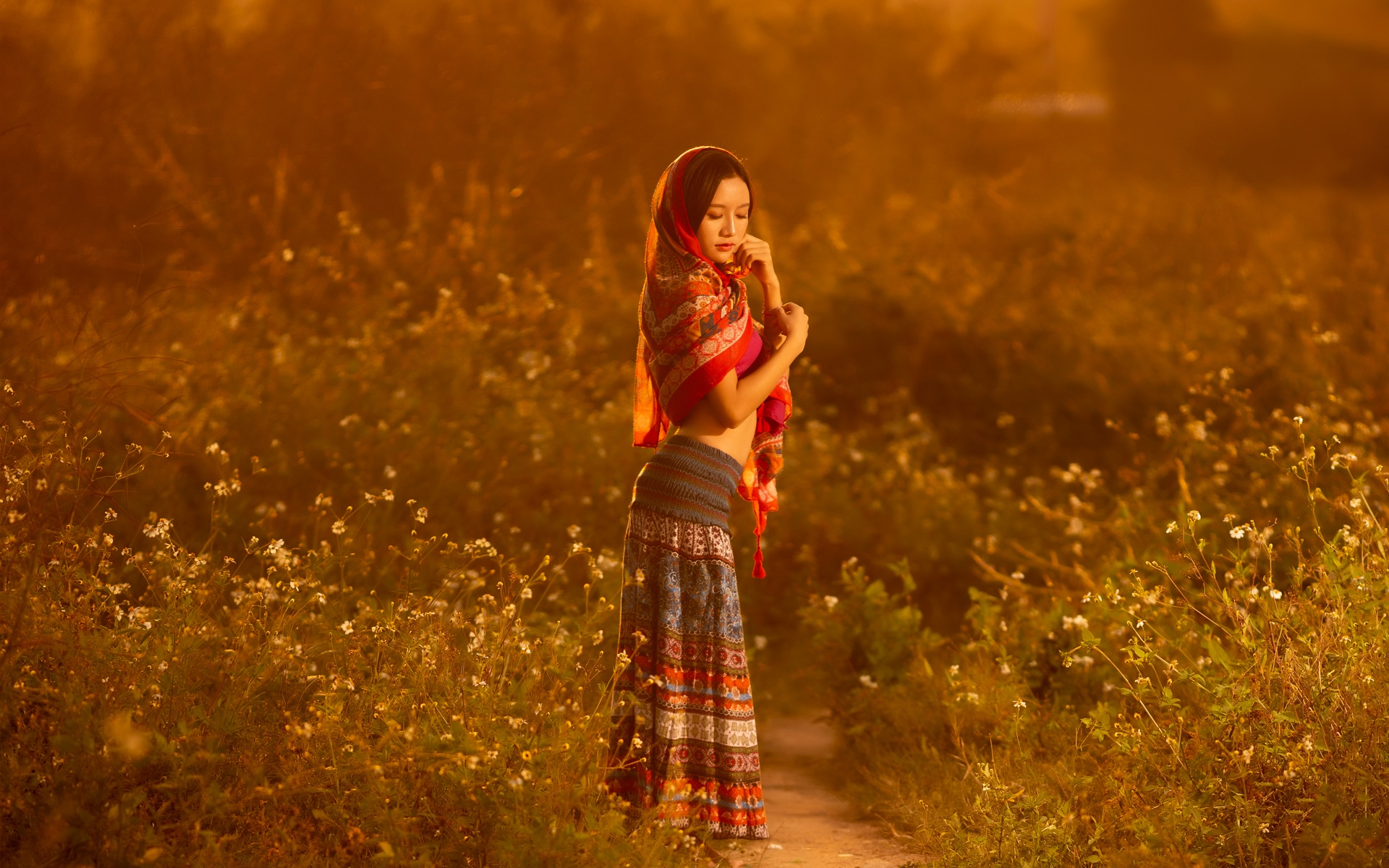 暖阳下美女性感写真