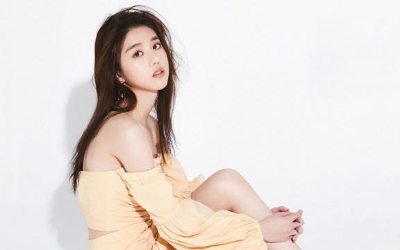 甜美女生李凯馨