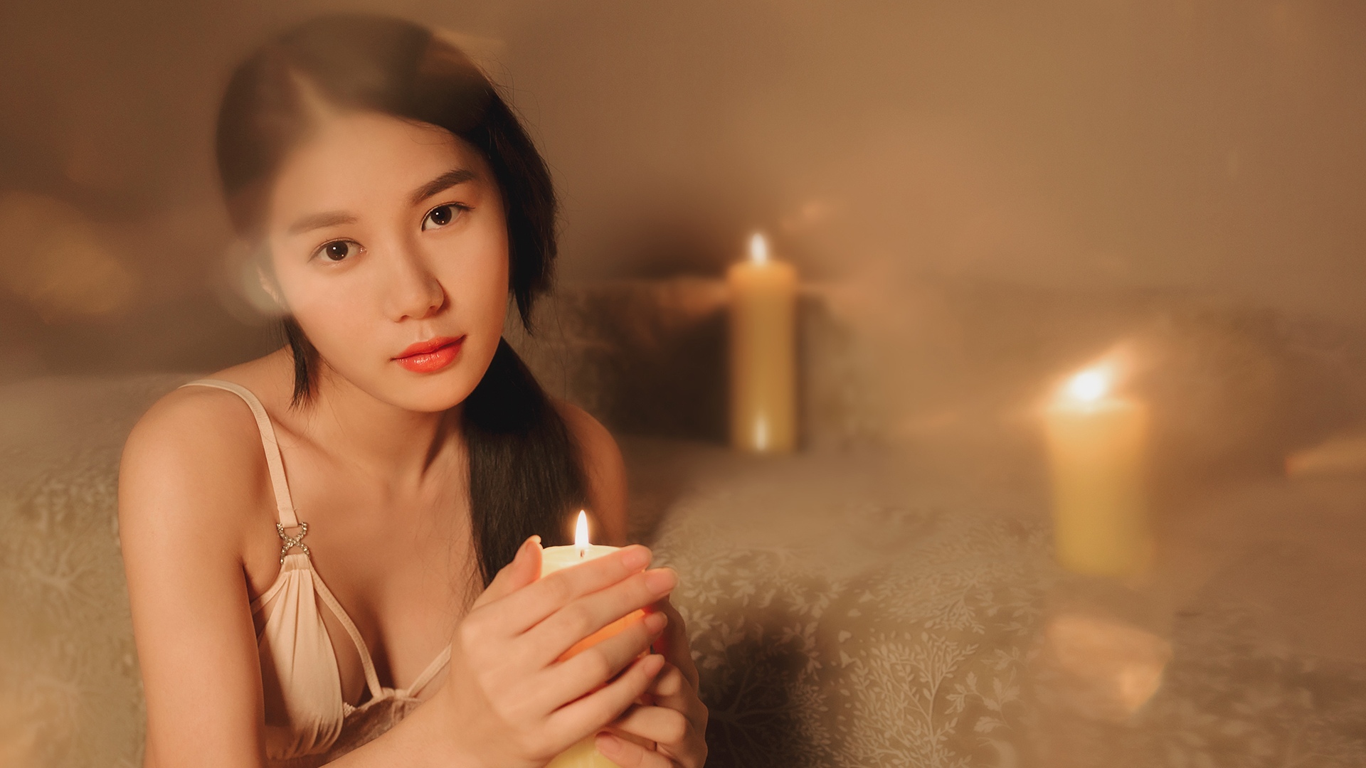 性感长发美女居家诱惑私房照