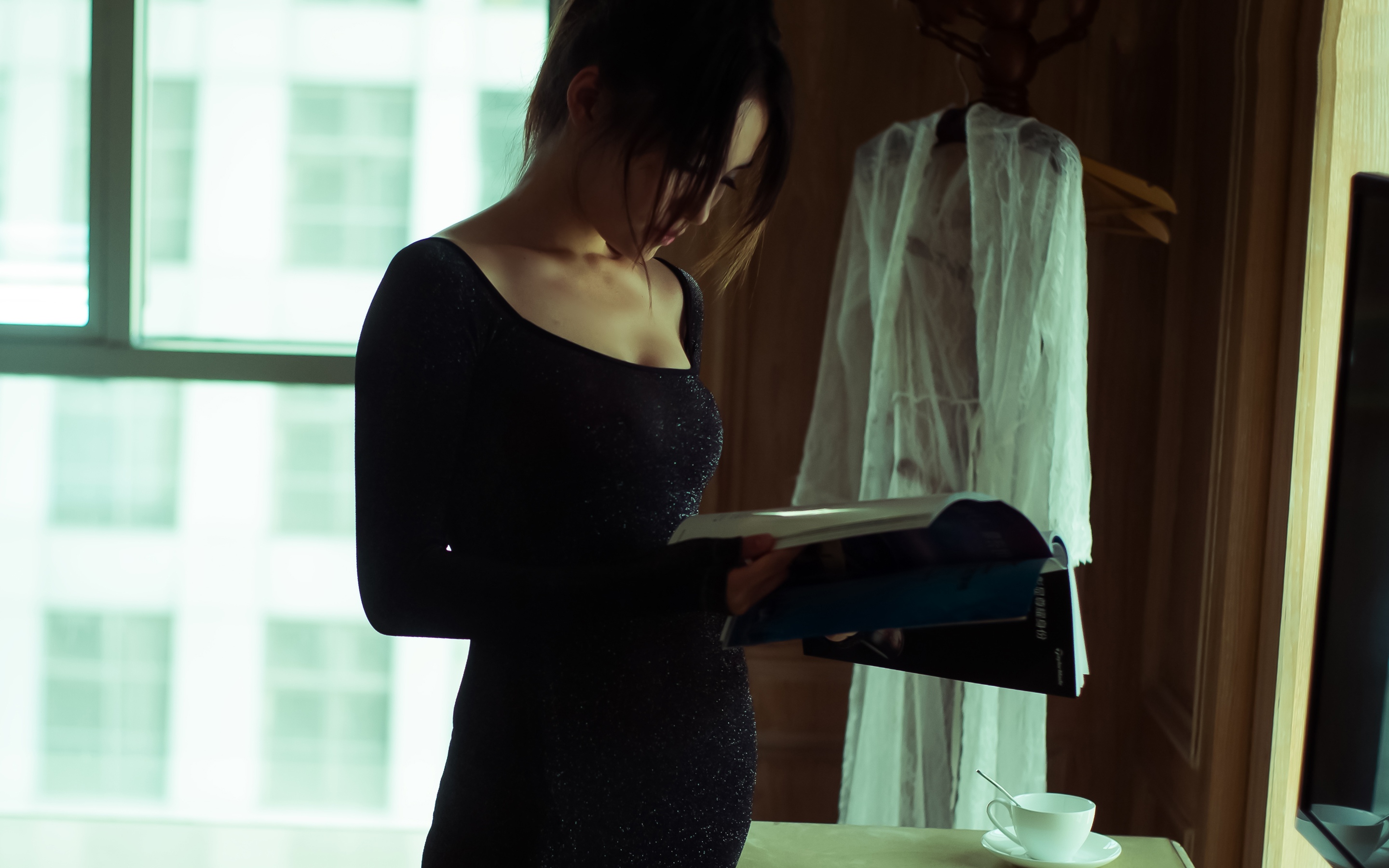 性感迷人的90后女孩室内写真