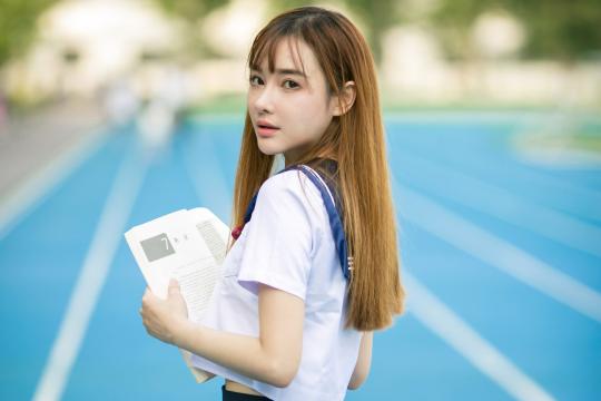 校服清纯美女气质写真