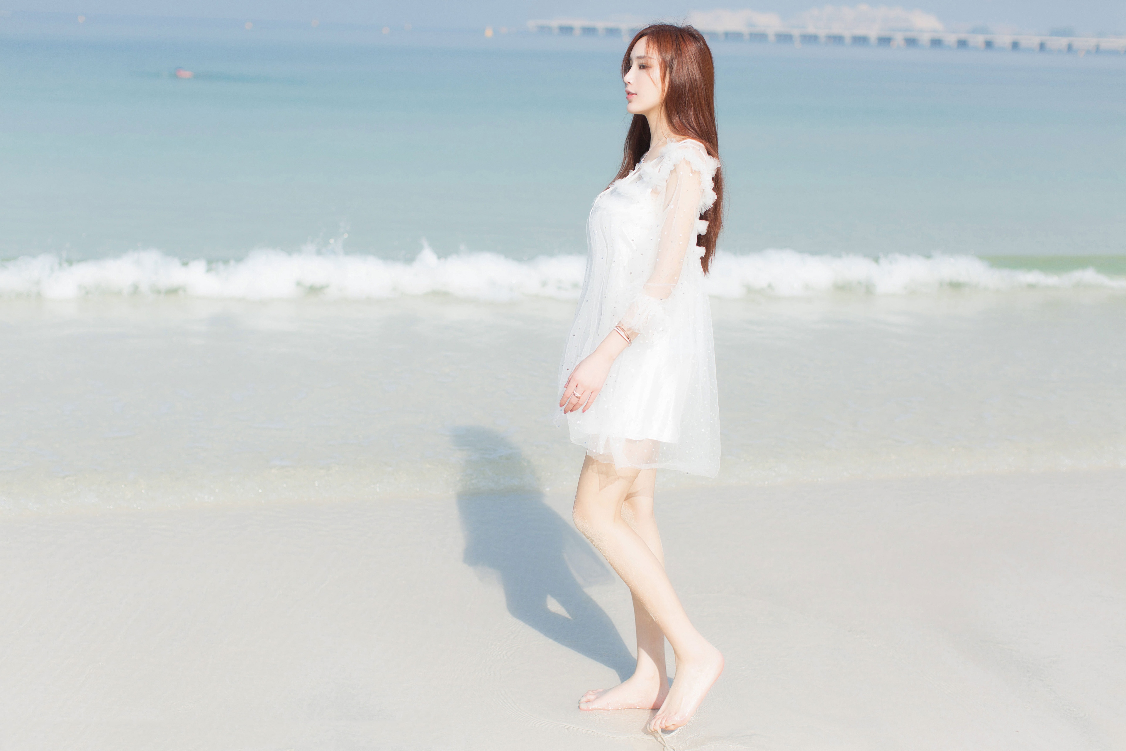 清纯短裙美女海边性感写真