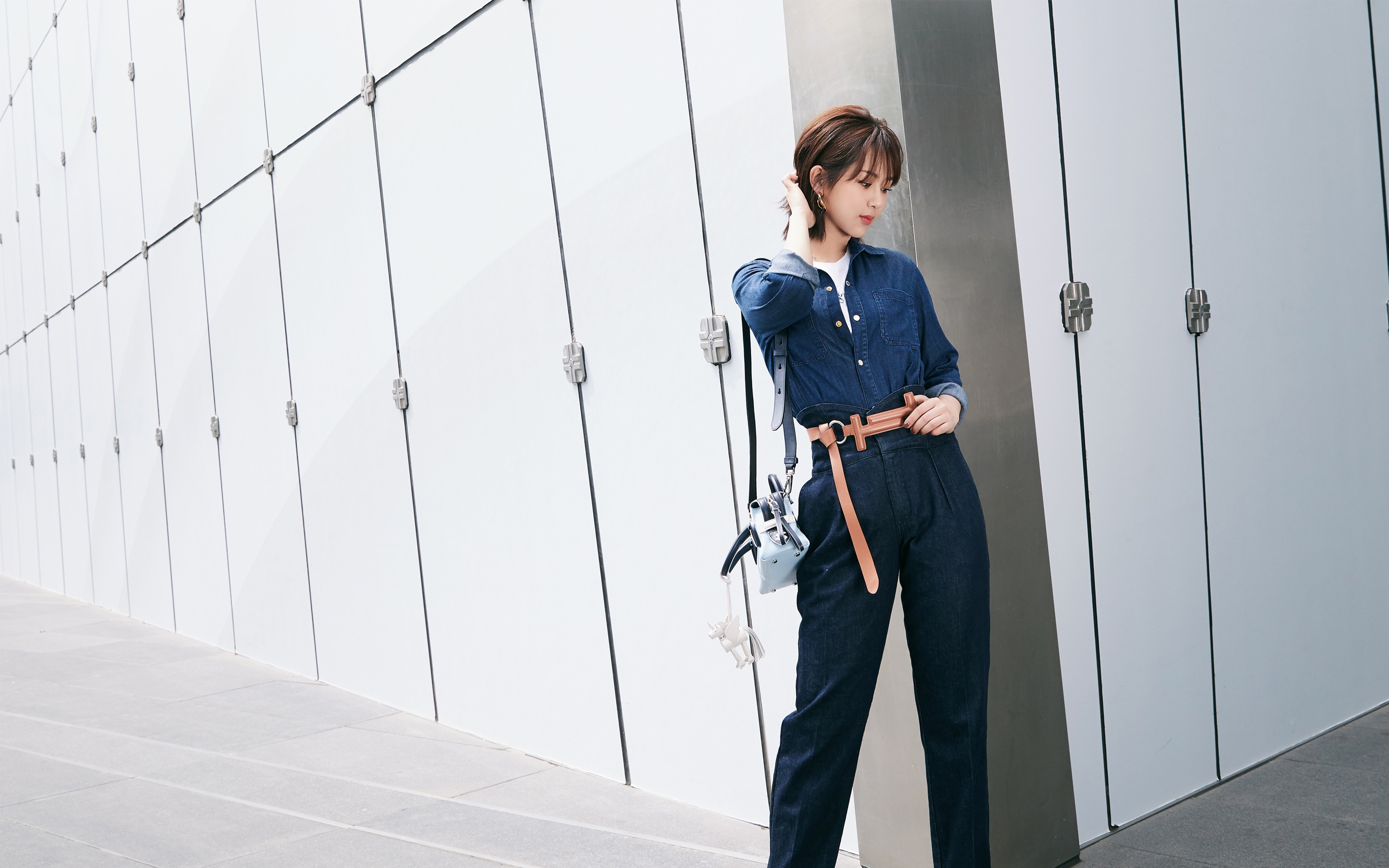 甜美女孩杨紫时尚休闲写真