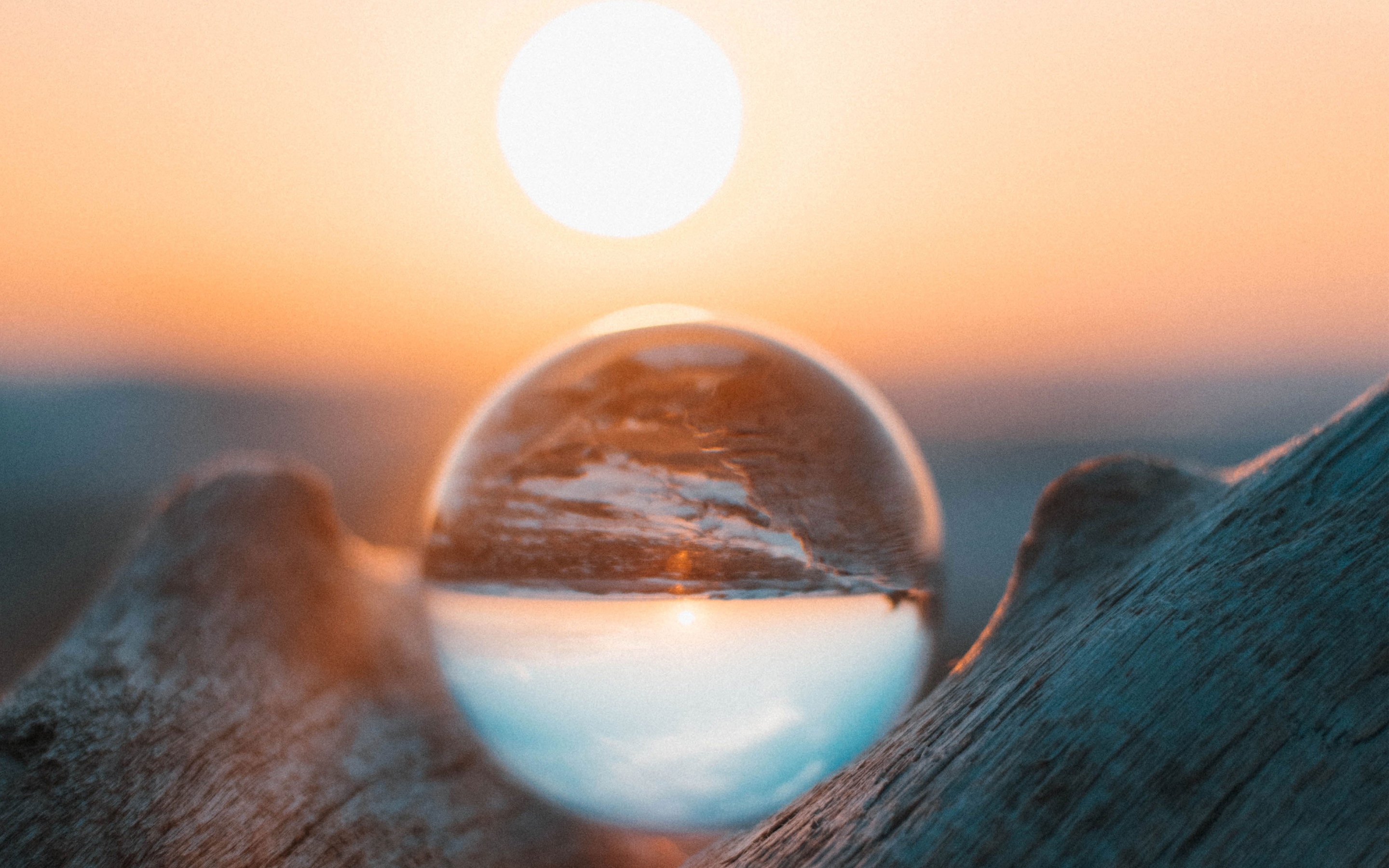 小小的水晶球