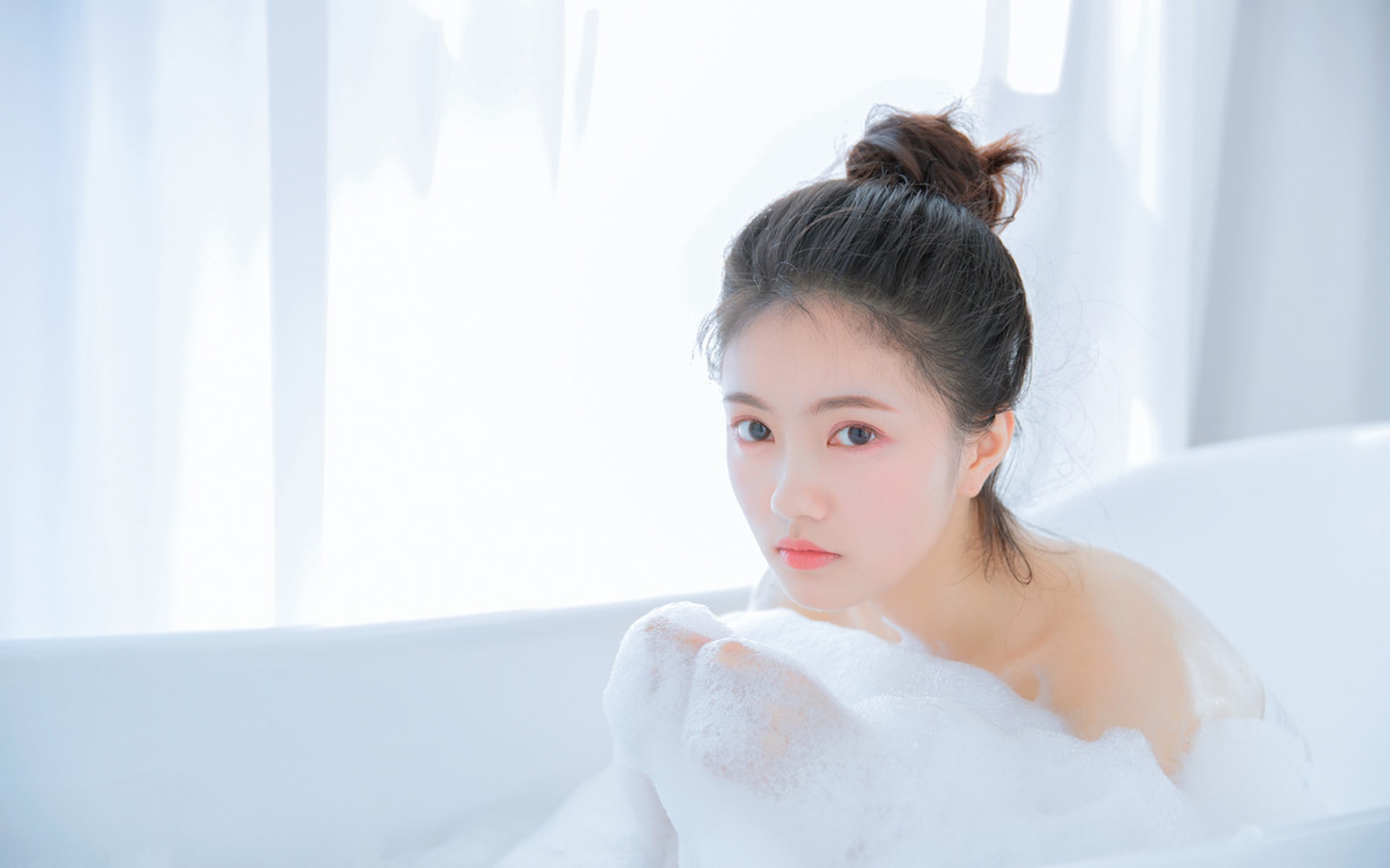可爱妹妹浴缸性感私密写真