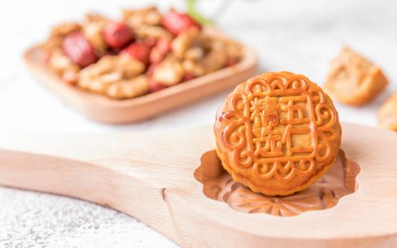 美味可口的五仁月饼